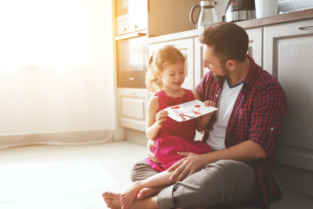 15 raisons de dire « merci » à papa | Article de blogue de Kaleido