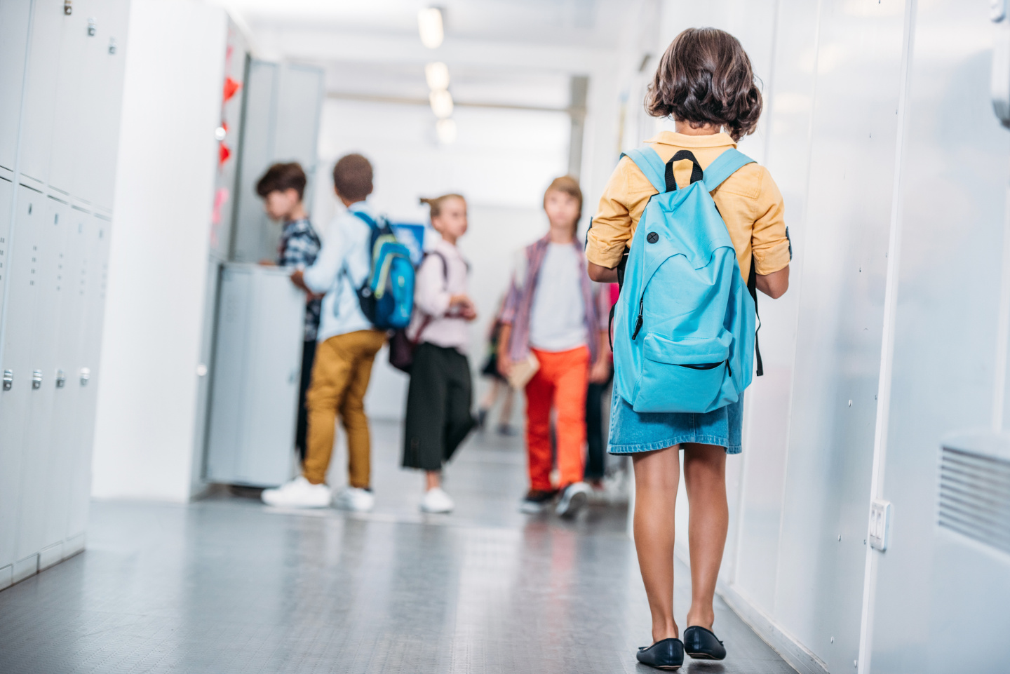 Mon enfant change d’école. Comment l’aider dans cette transition? | Article de blogue de Kaleido