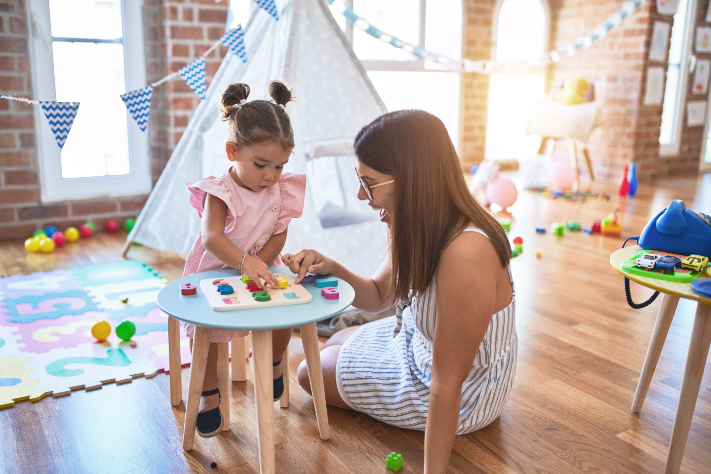 Comment développer la motricité fine de votre enfant? | Article de blogue de Kaleido
